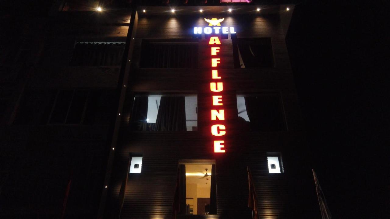 Affluence Hotel Kharar Exterior foto