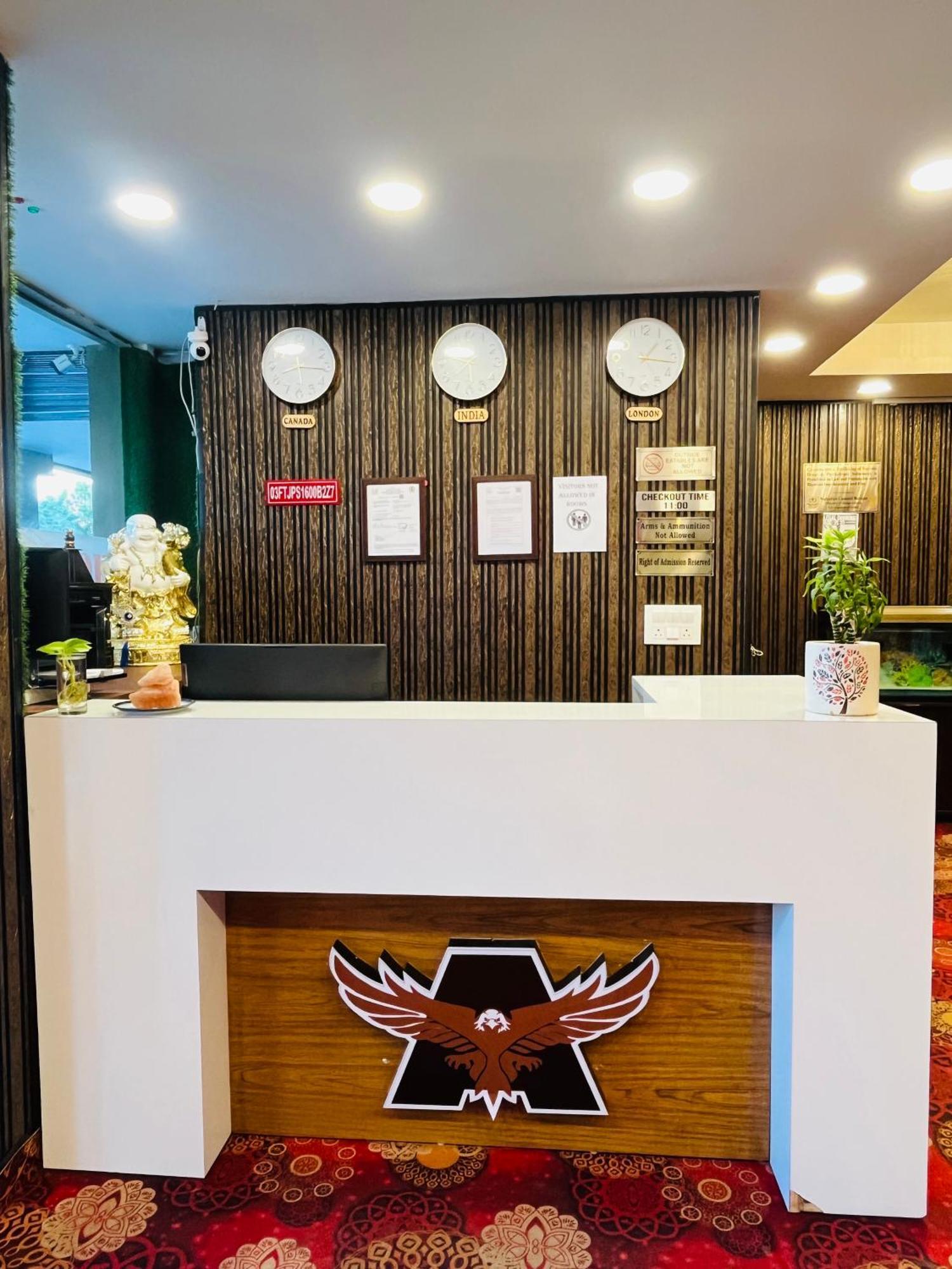 Affluence Hotel Kharar Exterior foto